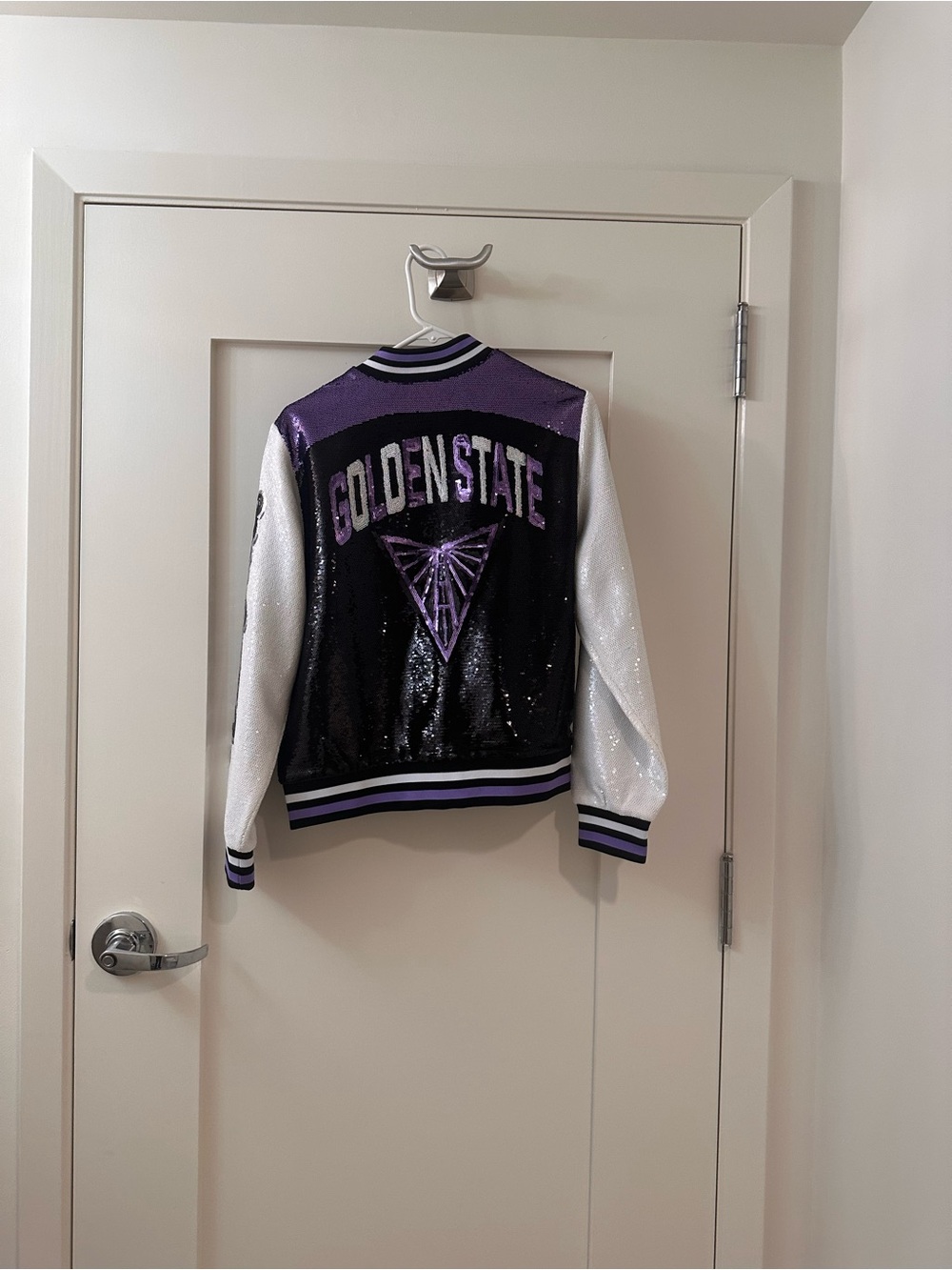 Golden State Valkyries sequin jacket - unworn but no tags - Picture 2 of 2